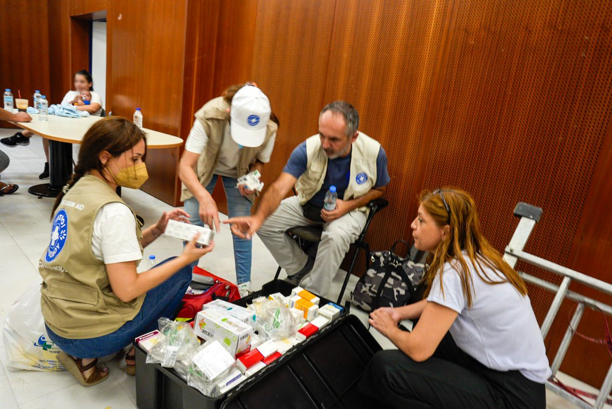 MdM_Greece's tweet photo. Κινητή μονάδα των Γιατρών του Κόσμου μετέβη στο Δημαρχείο Αχαρνών όπου προσέφερε ιατρική και ψυχοκοινωνική συμβουλευτική στους κατοίκους.

#LeaveNoOneBehind #WhereverPeopleAre https://t.co/oLQGlKiWUm