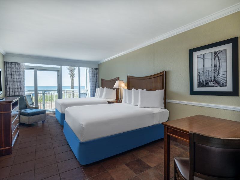 SandbarMB's tweet photo. Oceanfront, newly renovated with two queen beds, full appliances, complimentary breakfast—what more could you ask for? https://t.co/9rAAria0U7