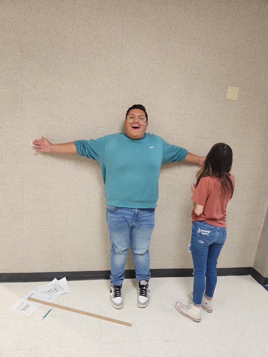 RHSMounties's tweet photo. Mr. Pate's Pre AP Biology class testing the Vitruvian Theory.
#RHSbioROCKS. #HowTALL? https://t.co/IQYmpz5ay5