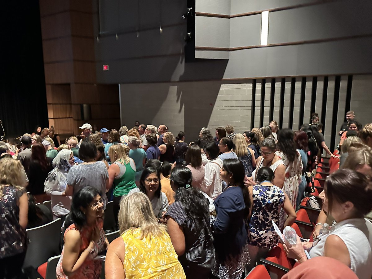 Louis Lee tweet media