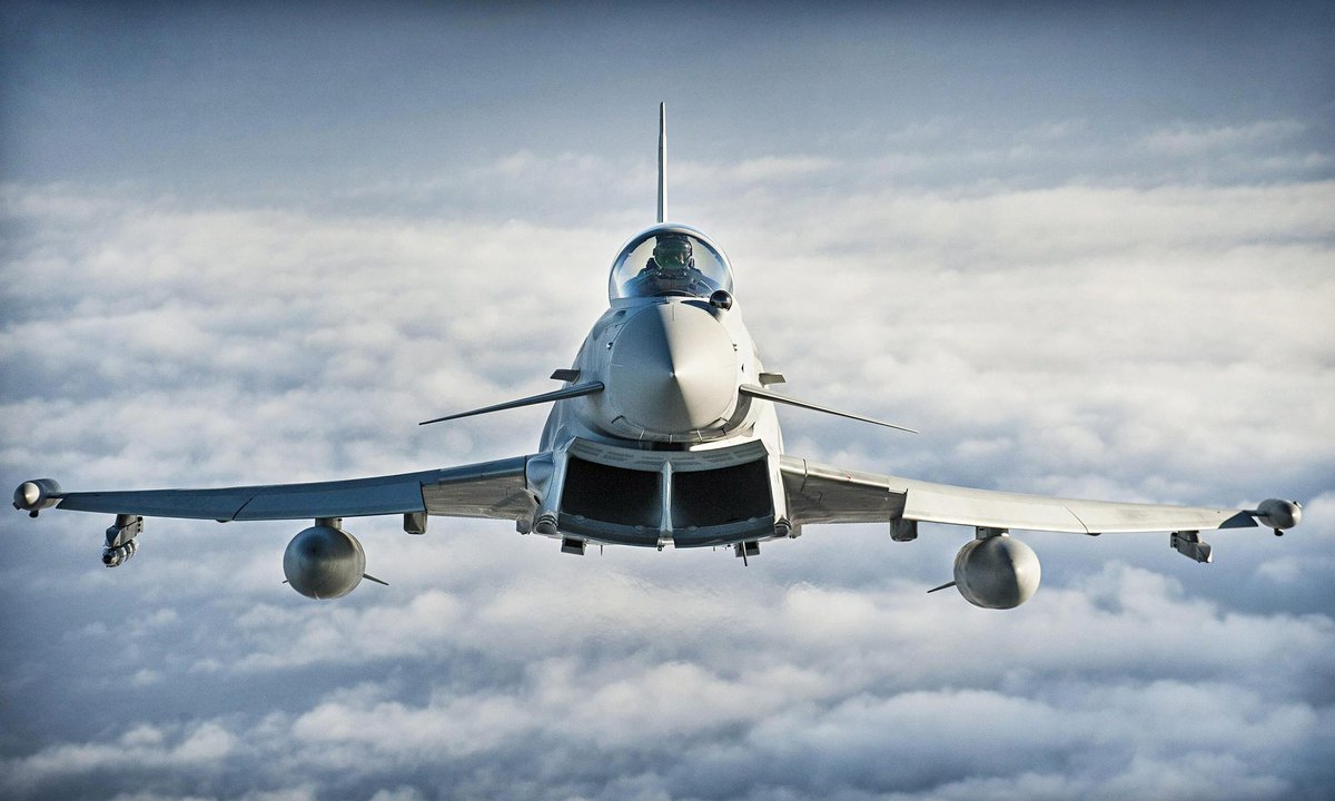 RAF in Scotland (@rafinscotland) on Twitter photo #EyesUp! ✈️✈️
This Friday will see the final flypast of the 2023 <a href="/EdinburghTattoo/">Edinburgh Tattoo</a>!
2 Typhoons from <a href="/IXBSqn/">IX(B) Squadron</a>, <a href="/RAFLossiemouth/">RAF Lossiemouth</a> will fly over <a href="/edinburghcastle/">Edinburgh Castle</a> at 9:30pm to open the show in spectacular fashion!
Please share your pictures and videos below! 👇🏼 #EyesUp! ✈️✈️
This Friday will see the final flypast of the 2023 <a href="/EdinburghTattoo/">Edinburgh Tattoo</a>!
2 Typhoons from <a href="/IXBSqn/">IX(B) Squadron</a>, <a href="/RAFLossiemouth/">RAF Lossiemouth</a> will fly over <a href="/edinburghcastle/">Edinburgh Castle</a> at 9:30pm to open the show in spectacular fashion!
Please share your pictures and videos below! 👇🏼