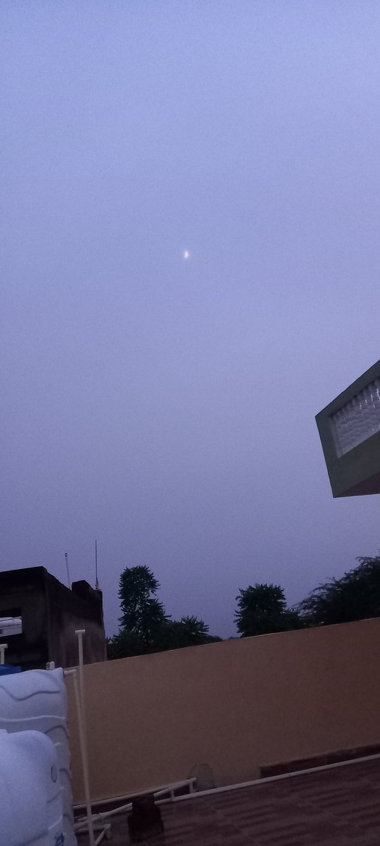 RamphoolT's tweet photo. #IndiaOnTheMoon 
#Chandrayaan3Landing 
#NASA 
#India now India on the moon
Congratulations isro team https://t.co/7N83oI6V8J