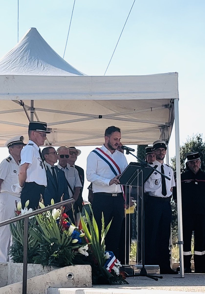 Lionel_Tivoli's tweet photo. Câest avec honneur que jâai participĂ© ce matin Ă la cĂ©rĂ©monie du #79e anniversaire de la #libĂ©ration au #Tignet.
Jâai pu tĂ©moigner ma reconnaissance envers ces rĂ©sistants et soldats de la #LibertĂ©, soldats venus de pays alliĂ©s et ayant quittĂ© leur foyer pour dĂ©fendre notre patrie et la libertĂ©.
Je remercie la mairie du Tignet pour son invitation, avec M. Gerard Molines, 1er adjoint qui reprĂ©sente M. Claude Serra, maire du Tignet, M.Jacques-Edouard Delobette chef #CIS de #Peymeinade, M. Mathieu Jarnigon, #Commandant Ă la tĂȘte de la compagnie de gendarmerie de #Grasse, M. Nicolas Grignon, #Commandant de gendarmerie de #Peymeinade, les sapeurs pompiers, les associations patriotiques et porte-drapeaux, les membres du comitĂ© communal feu de forĂȘt,
M. Denis Chalumeau, prĂ©sident de lâUnion des anciens combattants et du Souvenir Français, M. Daniel Hochedez, vice prĂ©sident de la SociĂ©tĂ© des membres de la LĂ©gion d'Honneur et toutes les personnes prĂ©sentes.