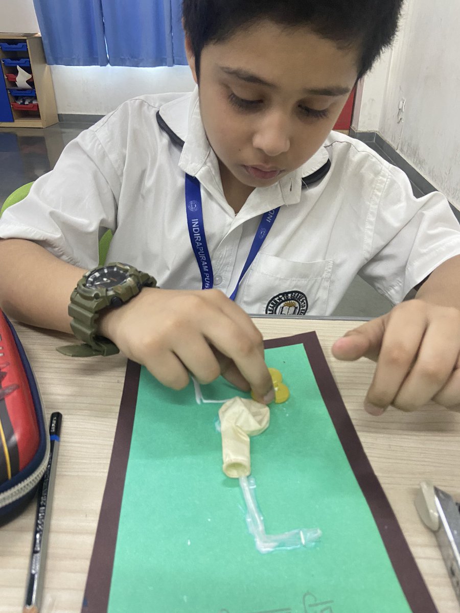 sakshigupta2406's tweet photo. “The beautiful thing about learning is that no one can take it away from you.”
.
.
.
.
#LearningAndDevelopment #cambridge #cambridgelearner #activity #Scientific #youngscientist
@Anupam_Sharmaa @cambridgewing @aanchal3125 @vijayaGarg1 @Cambridge_Uni https://t.co/W8HxaLjw8C