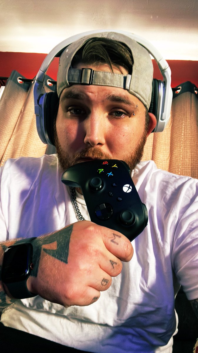 BIGxBEHR's tweet photo. Worked 10p-7a chilled now time to play for a little bit 🤷‍♂️ @Xbox maybe some @NBA2K  always rocking with my @TurtleBeach  stealth600 wireless #Gamerlife #gamescom2023 #3rdshiftlife #gamerdad https://t.co/xX8FwOzKPD