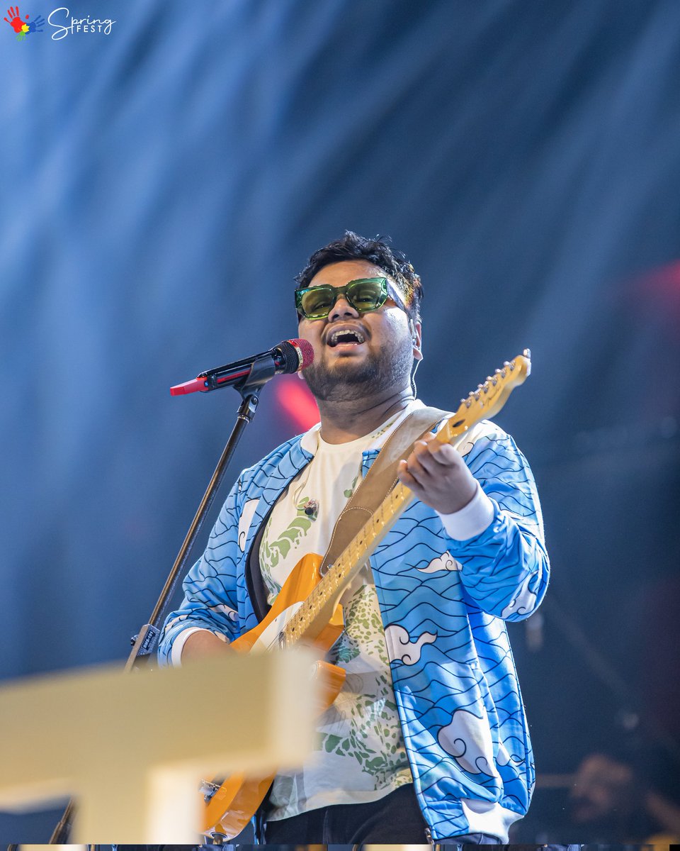 springfest_kgp's tweet image. Flowing with the enchanting Album 2 of Day 0, Spring Fest witnessed one of the finest classicals of all time. The day was graced the profound symphonies of Nikhil D'Souza and other great artists leaving inevitable memories for the future.

#day0 #springfest #Album #Memories