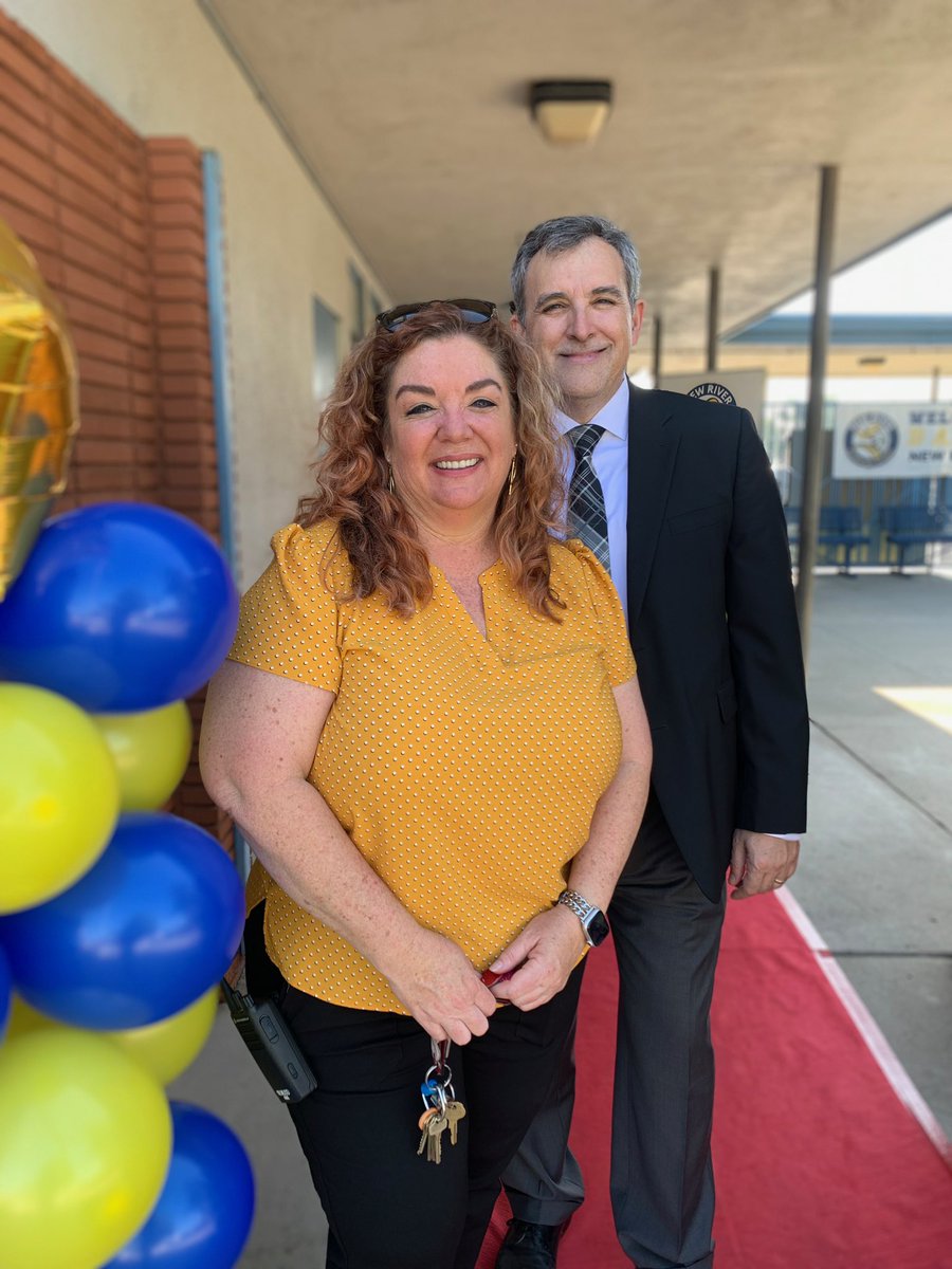New River Elementary (@newriverknights) on Twitter photo Special thanks to Dr Cvar and Mr Centeno for stopping by on our first day of school to make sure things were running smoothly. Our teachers enjoyed the treats and our TK students ❤️ Dr Cvar & Ms Gardner dancing like dinosaurs with them. #NRKnightsPride💙💛 <a href="/nlmusd/">Norwalk-La Mirada Unified School District</a> <a href="/kristinecvar/">Dr. Kristine Cvar</a> Special thanks to Dr Cvar and Mr Centeno for stopping by on our first day of school to make sure things were running smoothly. Our teachers enjoyed the treats and our TK students ❤️ Dr Cvar & Ms Gardner dancing like dinosaurs with them. #NRKnightsPride💙💛 <a href="/nlmusd/">Norwalk-La Mirada Unified School District</a> <a href="/kristinecvar/">Dr. Kristine Cvar</a>