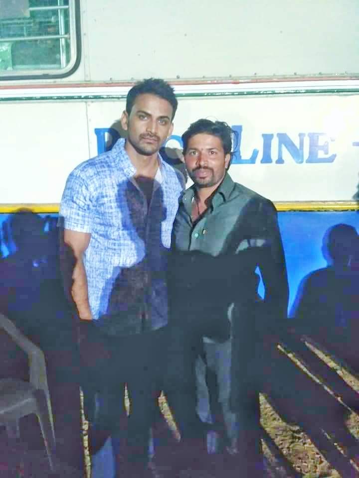 sreekanthDubsta's tweet photo. #HBD
' ಡೈರೆಕ್ಟರ್ ಸ್ಪೆಷಲ್'ನಲ್ಲಿ ಸ್ಪೆಷಲ್ ಆಗಿ ಬಂದು 'ಟಗರು' ಕಾಳಗದಲ್ಲಿ ಡಾಲಿಯಾಗಿ ಅಬ್ಬರಿಸಿದ ಚಂದನವನದ ನಟರಾಕ್ಷಸ, ಡಾಲಿ ಧನಂಜಯ್ ಅವರಿಗೆ ಜನ್ಮ ದಿನದ ಶುಭಾಶಯ!
#Natarakshasa #DaaliDhananjaya #HappyBirthday_sir
@Dhananjayaka https://t.co/lqzTzmKync