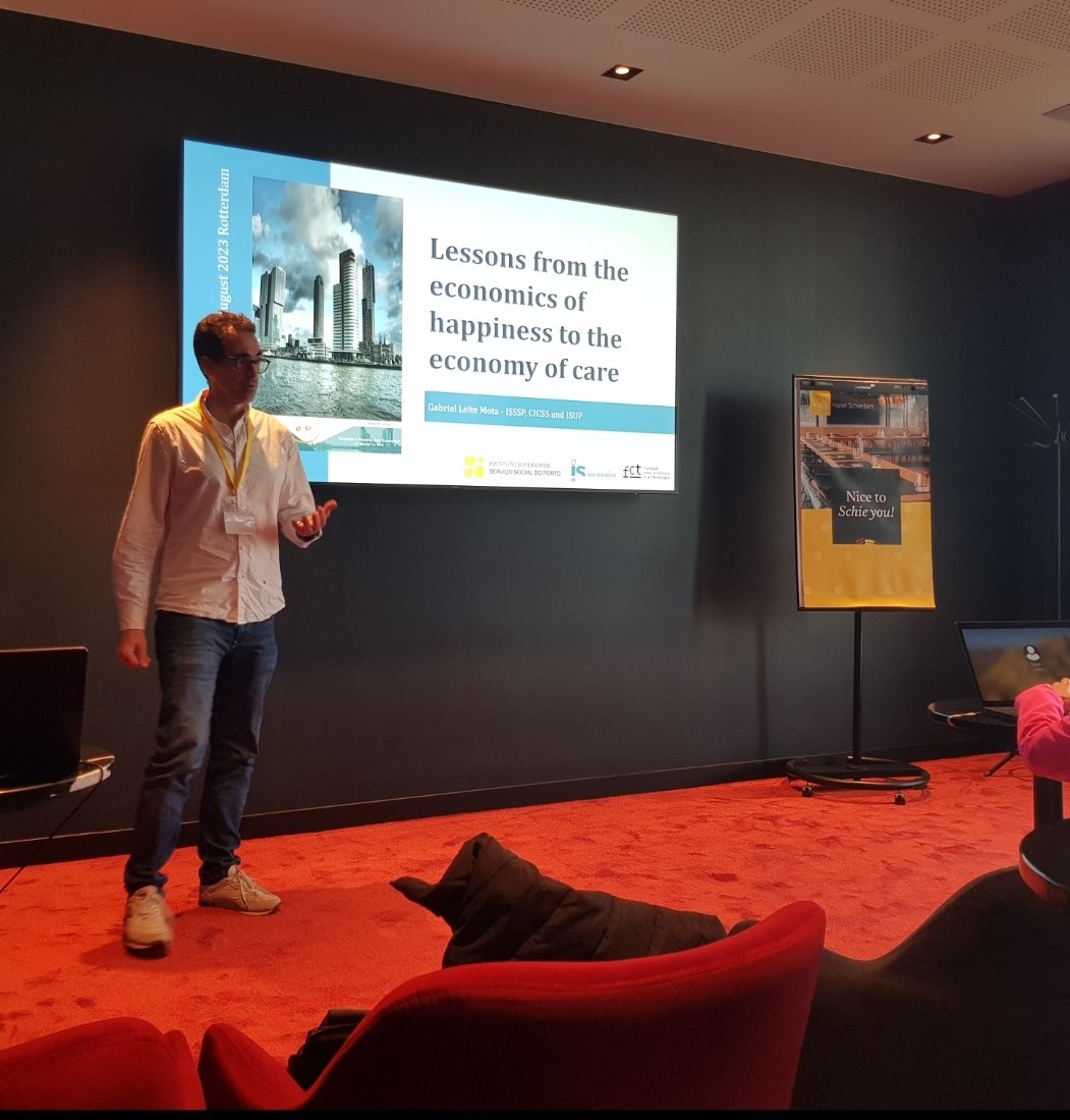 galemo's tweet photo. Presenting on Economics of Happiness and the Economy of Care at @ISQOLS_org 2023 conference "Towards a people-first economy and society: a world to win" at Rotterdam.
#economicsofhappiness #economics #care #happiness https://t.co/gTxuAGxGxr