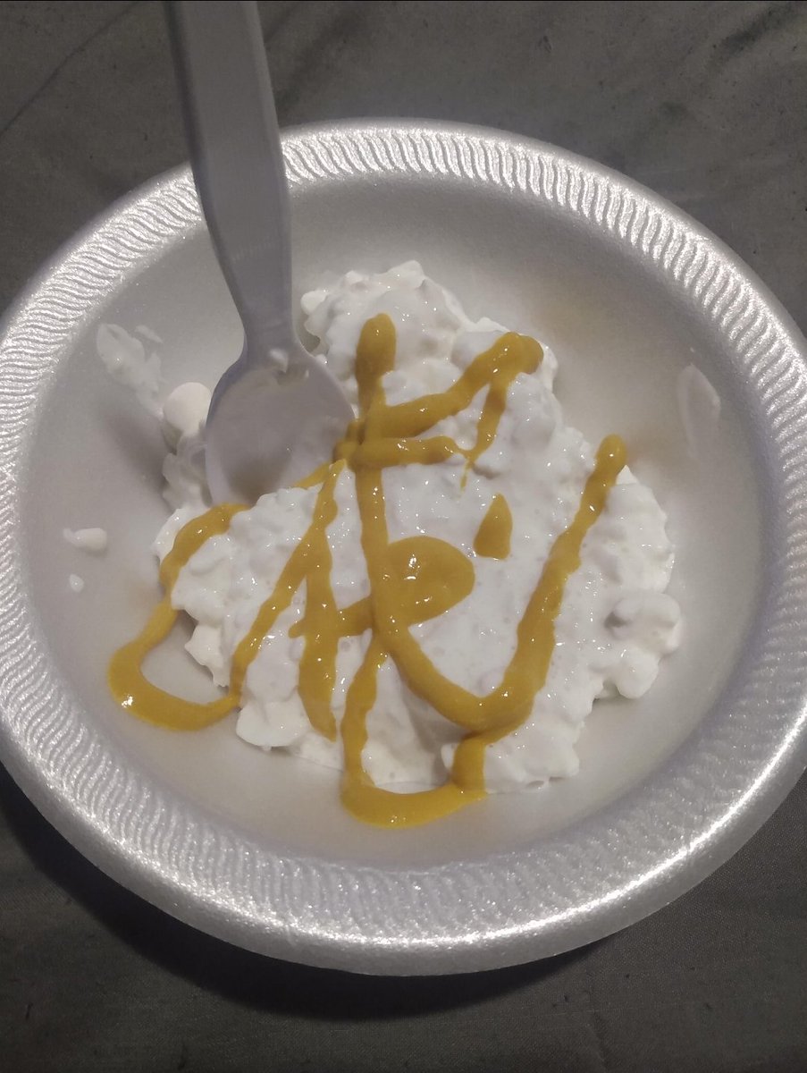 eatinerni's tweet image. Cottage cheese &amp;amp; mustard #isthisathing