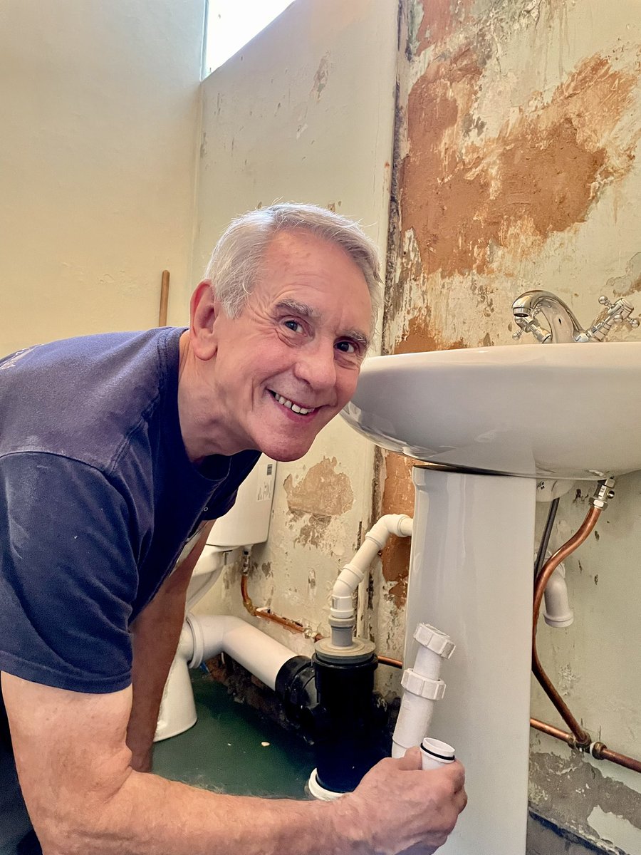 On #nationalplumbersday I’d like to champion the great work of our Maintenance #volunteers at <a href="/Wentworth_House/">Wentworth Woodhouse</a>, here’s Gary who specialises in plumbing after a career in M&amp;E for a local authority. Here he is installing a new staff toilet facilities, decoration works to follow!