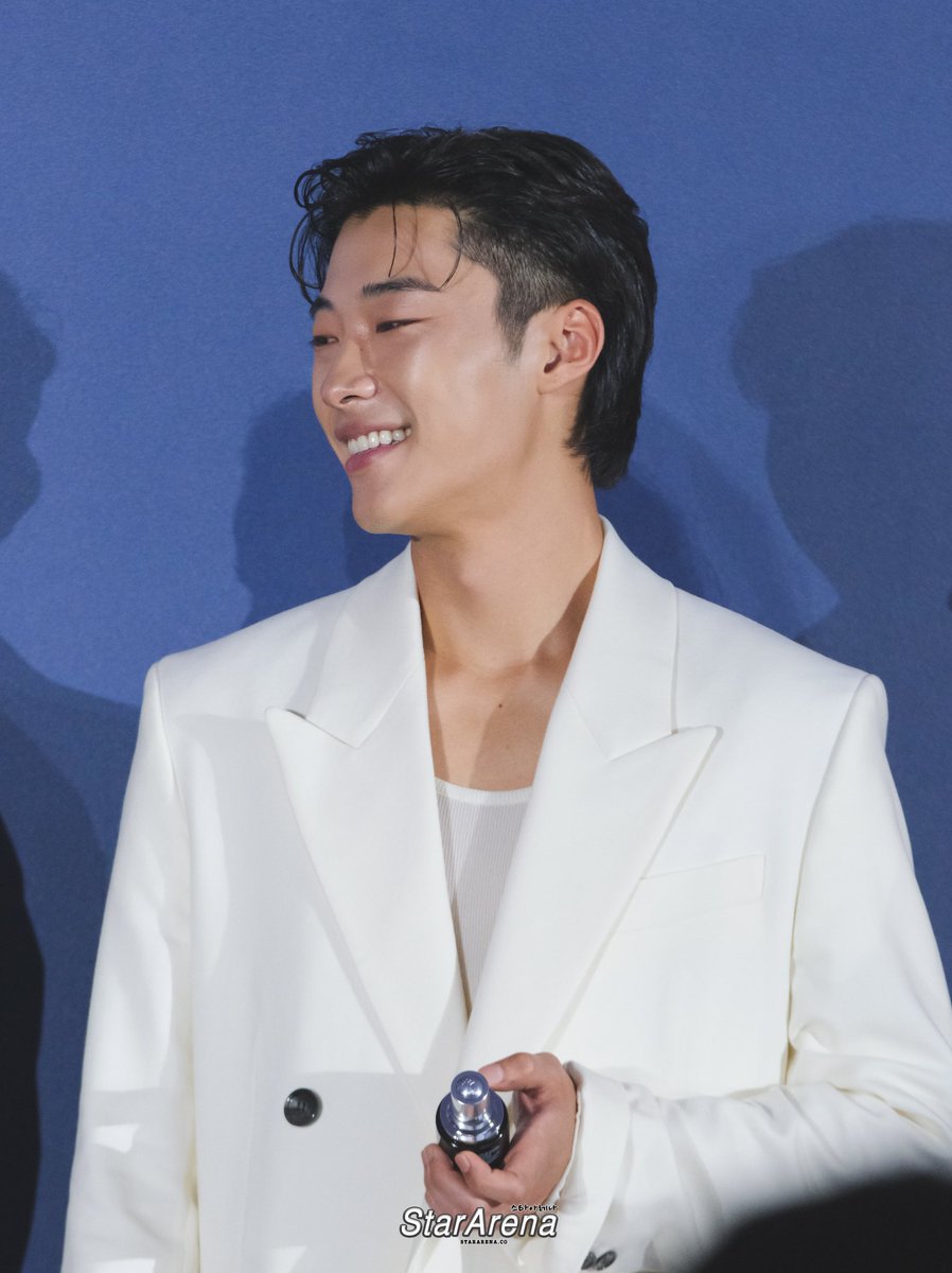 StarArena_'s tweet image. [HD] 📷 WOO DO-HWAN EXCLUSIVE APPEARANCE AT LANCÔME ADVANCED GÉNIFIQUE SKIN REPAIR LAB

@LancomeOfficial #LancomeSG #Genifique #TestedForLife #WooDoHwan
#WooDoHwaninSG