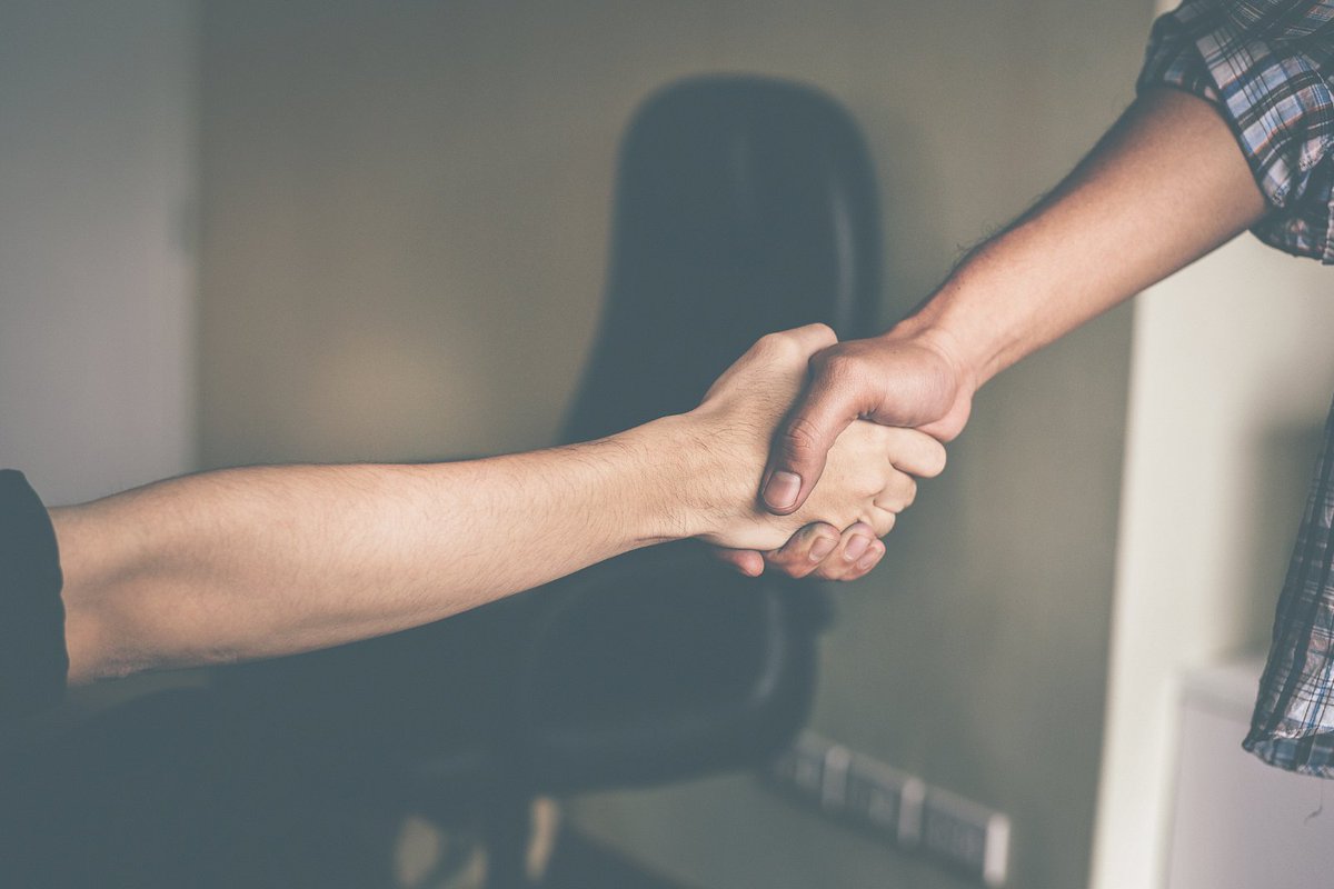 the_ilp's tweet photo. No matter your industry, networking is vital for building professional relationships and carving out a successful career. 

For networking opportunities within the ILP go to https://t.co/lqlRJLMlA7

#ILPMembership #ReasonsToJoinILP #ILPTraining #Lighting #OnlineTraining https://t.co/OuWKv65q1W