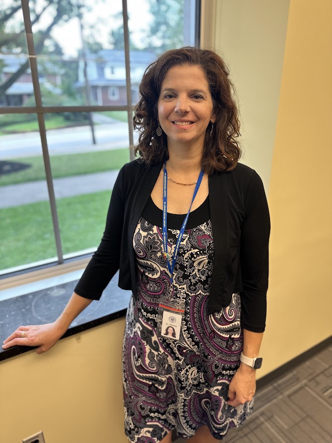 MTLSD's tweet photo. Here are #FiveFastFacts about a newer member to our team - Dr. Jen Shuman, Director of Special Education and Student Services:
1. She recently moved to Mt. Lebanon from Johnstown, Pennsylvania. π¦
2. She is a wife and a mom to 3 kids, 4 dogs, and 1 cat. β₯οΈ https://t.co/q4qjylN1YJ
