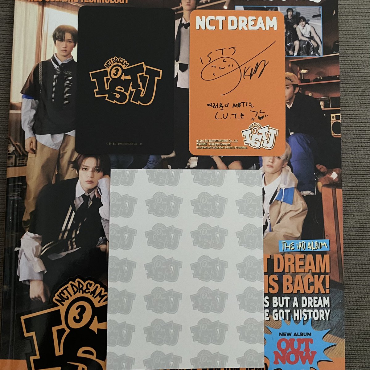 uftjaem's tweet photo. hepsının karsılıgında jaemin arıyorum 
ucu de hasarsız 🤌🏻
@ncttakastr @smtradetr @peacrry @kpopMERCHsatis https://t.co/unzh1WTIHi