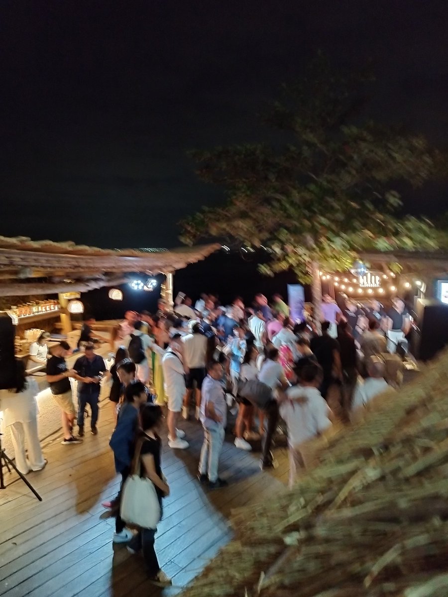 natxwang's tweet photo. Day 1 in Bali @CoinfestAsia
Landed and went straight to #natworking
Super cool to meet and learn about @coin98_wallet
@topnetwork_top
@TomoChainANN
@ordzaar
Love the quote best said by @BuildOnBase
On chain is the next online.
Bumped into a bunch of familiar faces at @connectedcap event. π
Super chill and nice music! Fun start to Coinfest week!
Who else is here? Let's catch up!