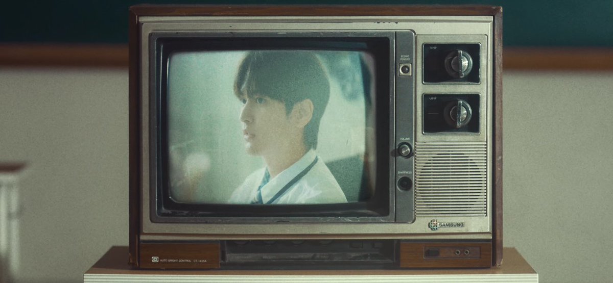 JCWPRINT's tweet photo. chanwoo’s so handsome 🤍

PANORAMA MV RELEASE
#iKONPANORAMA_OUTNOW
@iKONIC_143 #아이콘 #iKON https://t.co/BreU3zLXiW