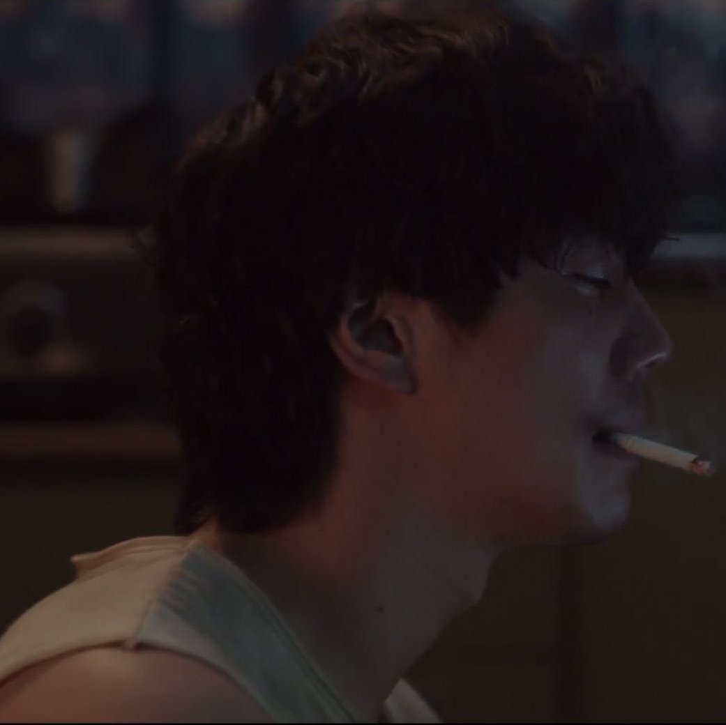 exquisite_haf's tweet photo. I will never not stop praising his acting....one of the best kpop artist turned actor. His characters are for the history books. It's a crime that he's still underrated.
OK I'm done now. 
#LeeJunYoung #MaskGirl #MaskGirlEp4 https://t.co/IJngVlrcUh