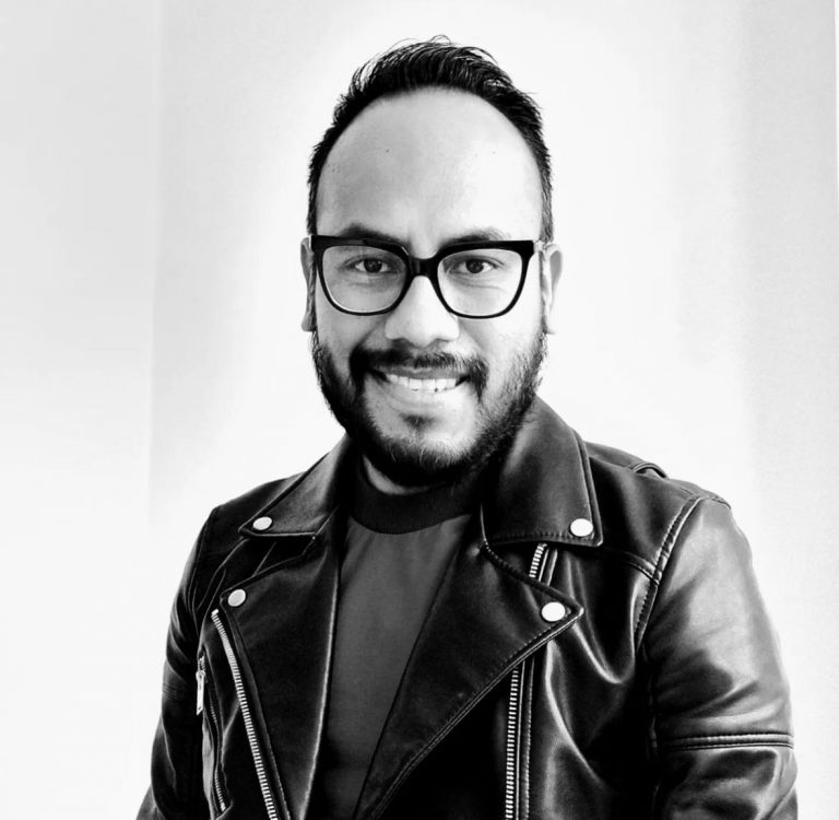 RadioNotas's tweet photo. Lamentamos el fallecimiento de Omar Guarneros, locutor en Mix 91.7 FM Puebla
#radioNOTAS #compartiendoIDEAS 📻

https://t.co/Ub1PXVX9wj https://t.co/Uc1HBPxPsa