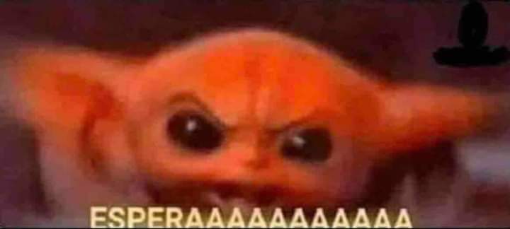 cuando estoy buscando el sticker perfecto y veo que la otra persona se pone a escribir