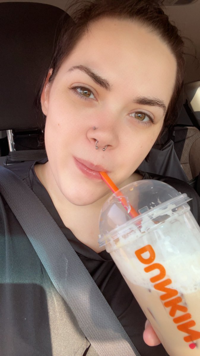 Sam_Jack92's tweet photo. #basicwhitebitch 😂😂😂 Gimme all the pumpkin spice 🍂🎃 https://t.co/GzGtMhYI6o