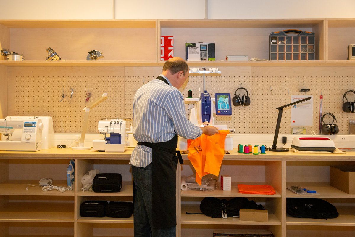 anais_boilly's tweet photo. 📣 Professionnels de Bordeaux, @OrangePro vous propose un atelier de construction numérique gratuit pour vous !

🎯Pour les TPE/PME
📍Chez notre partenaire Cap Sciences à Bordeaux
🗓️ Les 12 et 13 septembre de 13h à 18h

👇Inscriptions et modalités
https://t.co/OKvwgf1tut https://t.co/BQ0w1S3AuP