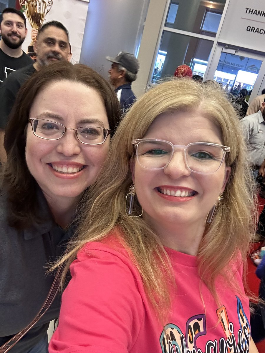 Our <a href="/PSJAISD/">PSJA ISD</a> convocation is about to start!  PSJA Librarians know how to start the year right #psjalibraries #psjafamily #libraryfamily ❤️ #psjaconvocation23