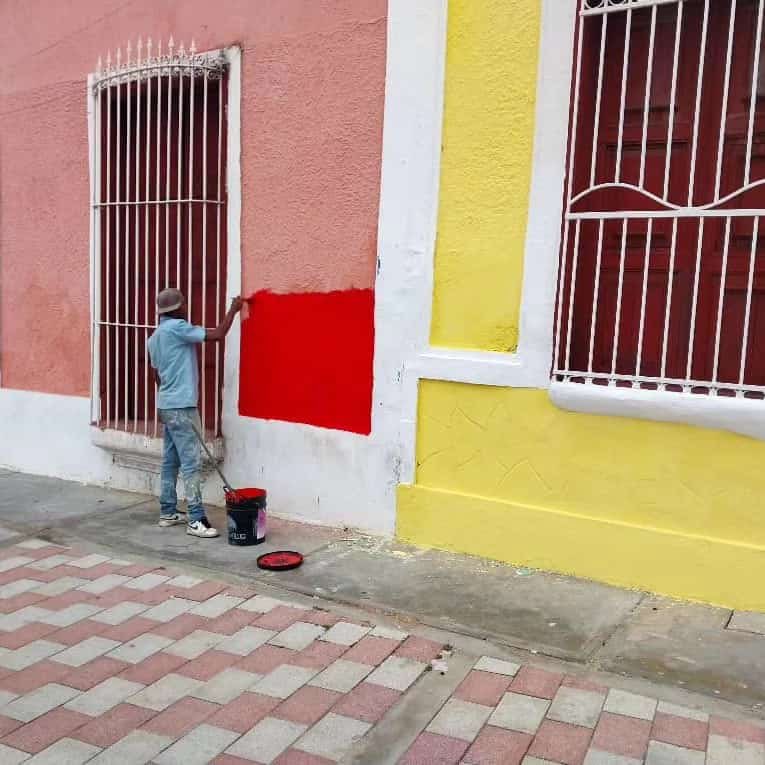 lossifontes's tweet photo. YO❤️CUMANÁ 
Seguimos avanzando en las jornadas de embellecimiento de nuestro hermoso Centro Histórico.
#ConsensoPorElBienestar
@NicolasMaduro @dcabellor @pinfantea @nicmaduroguerra @gestionperfecta https://t.co/gipARaEfvO