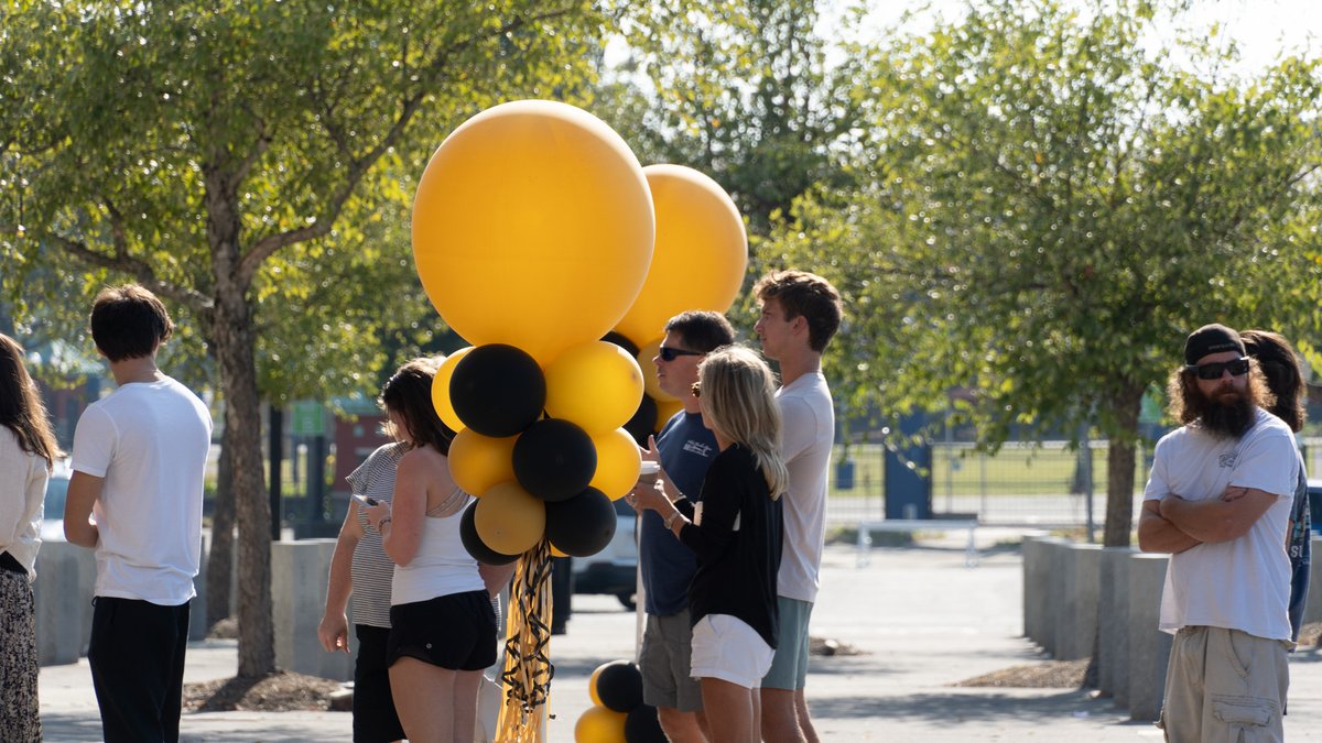 WFU Residence Life and Housing tweet media