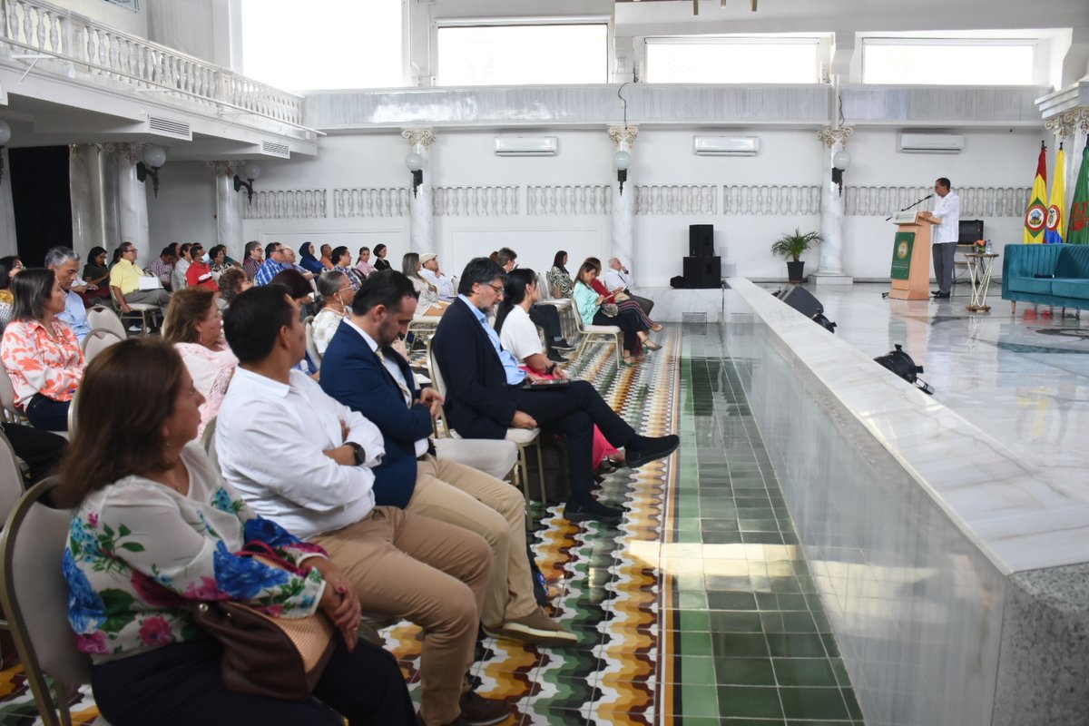 CNA_AcreditaCol's tweet photo. Así se vivió la primera jornada con #ParesAcadémicos del Cuarto #EncuentroRegionalCNA2023 realizado en el Auditorio La perla de la @unisimon. Reviva los mejores momentos del Encuentro en: https://t.co/sBV6zsEcBi https://t.co/9S0TBz7hzq