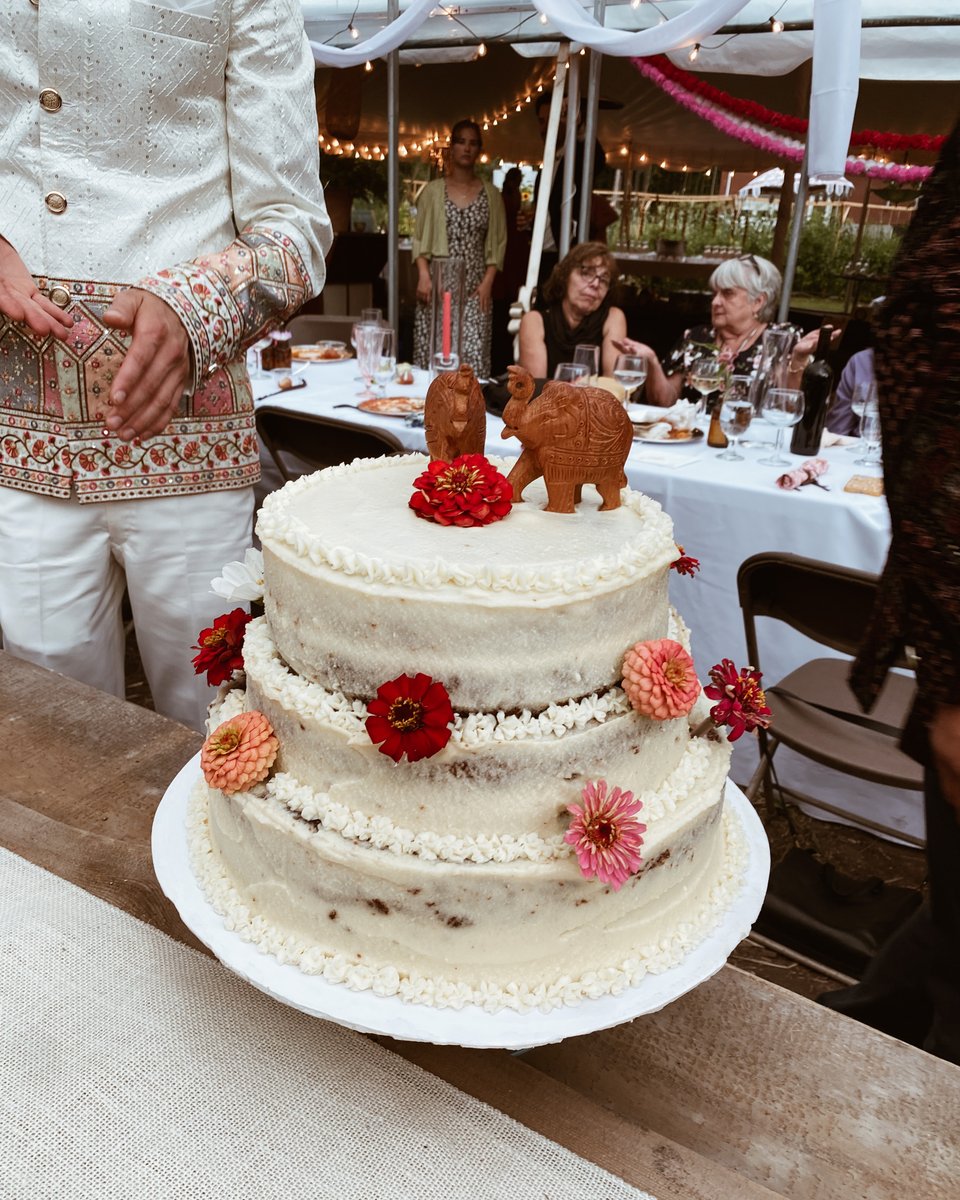 Thank you to everyone who celebrated with us as we tied the knot August 12th at our home &amp; at the Penage community center 😊✨ Also a big thank you to our caterer Sukhdev in #Sudbury for the delicious food!