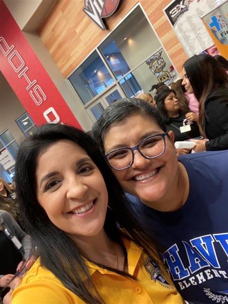 Librarians in the house!!!  Getting ready to kick off our <a href="/PSJAISD/">PSJA ISD</a> convocation  #psjalibraries #psjafamily #libraryfamily ❤️ #psjaconvocation23