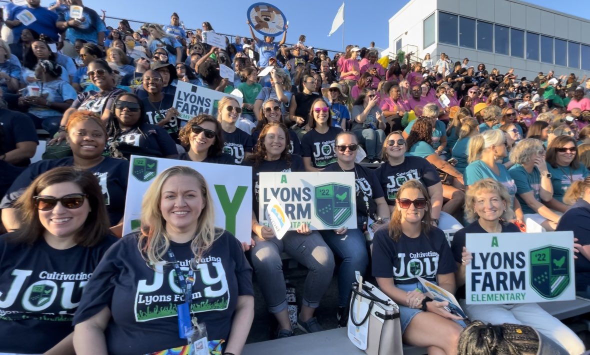 PrincipalJHop's tweet photo. What an inspiring event! The JOY and camaraderie🙏🏾🙏🏾🙏🏾 

#DPSCONVOCATION #2023 https://t.co/xvoAxL6dI8
