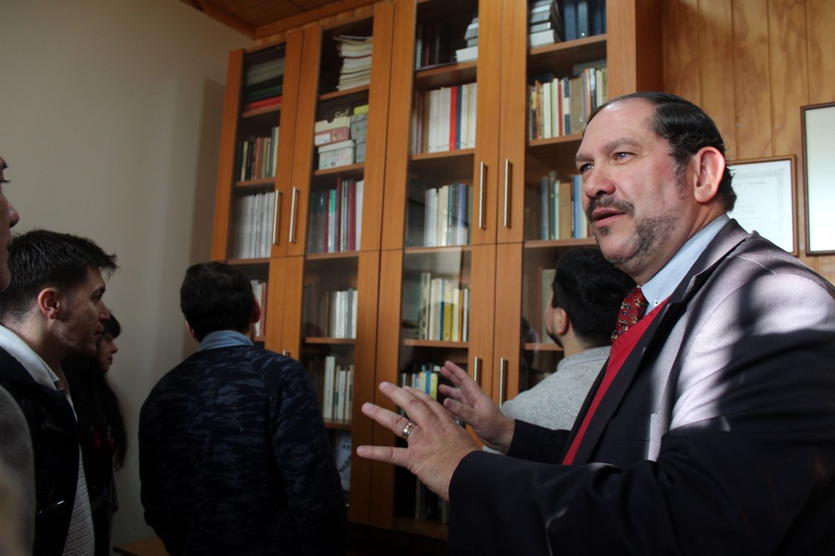 fame_uach's tweet photo. #Noticia Instituto de Neurociencias Clínicas inauguró biblioteca Dr. Fernando Oyarzún Peña

Se ubica en el Instituto de Neurociencias Clínicas, en el 1° piso del Edificio de Ciencias Biomédicas, Campus Isla Teja

Lee más: https://t.co/18sl6BIvPr

@UAustraldeChile @postgrado_fame https://t.co/ZbXILbjrKG