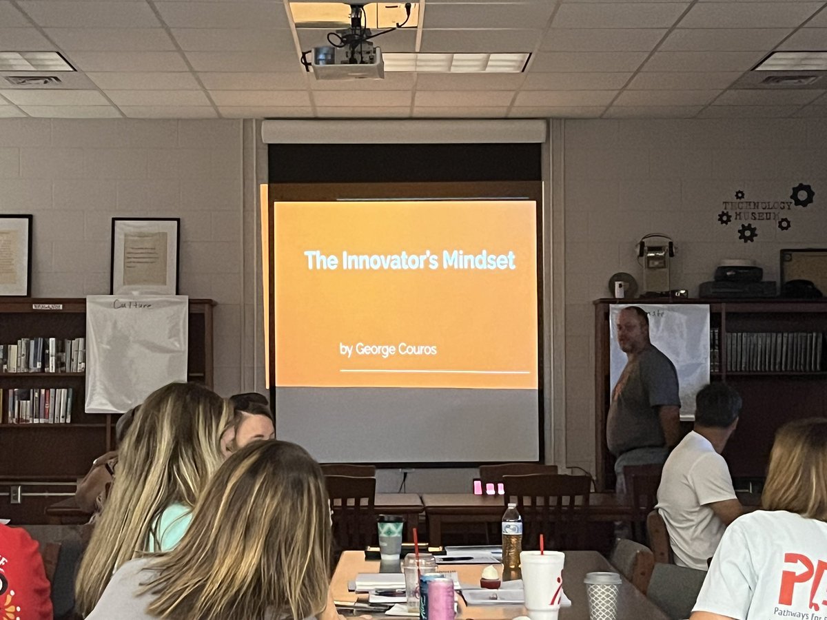 Dson1305's tweet photo. Book study 2. Coach Toney presenting on The Innovators Mindset! https://t.co/qbodJJeCgv
