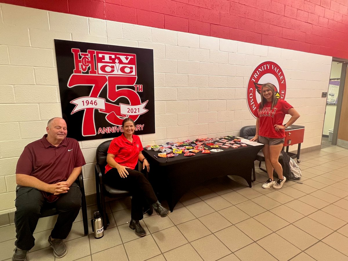 TrinityValleyCC's tweet photo. It's Welcome Week at The Valley! π
Our students, staff and faculty at the TVCC-Terrell Campus are full of smiles for the first week of the Fall semester.
#wearetvcc #tvcc #cardinaltakeover #cardinalcountry #cardinalpride https://t.co/eNZ58mTxcu