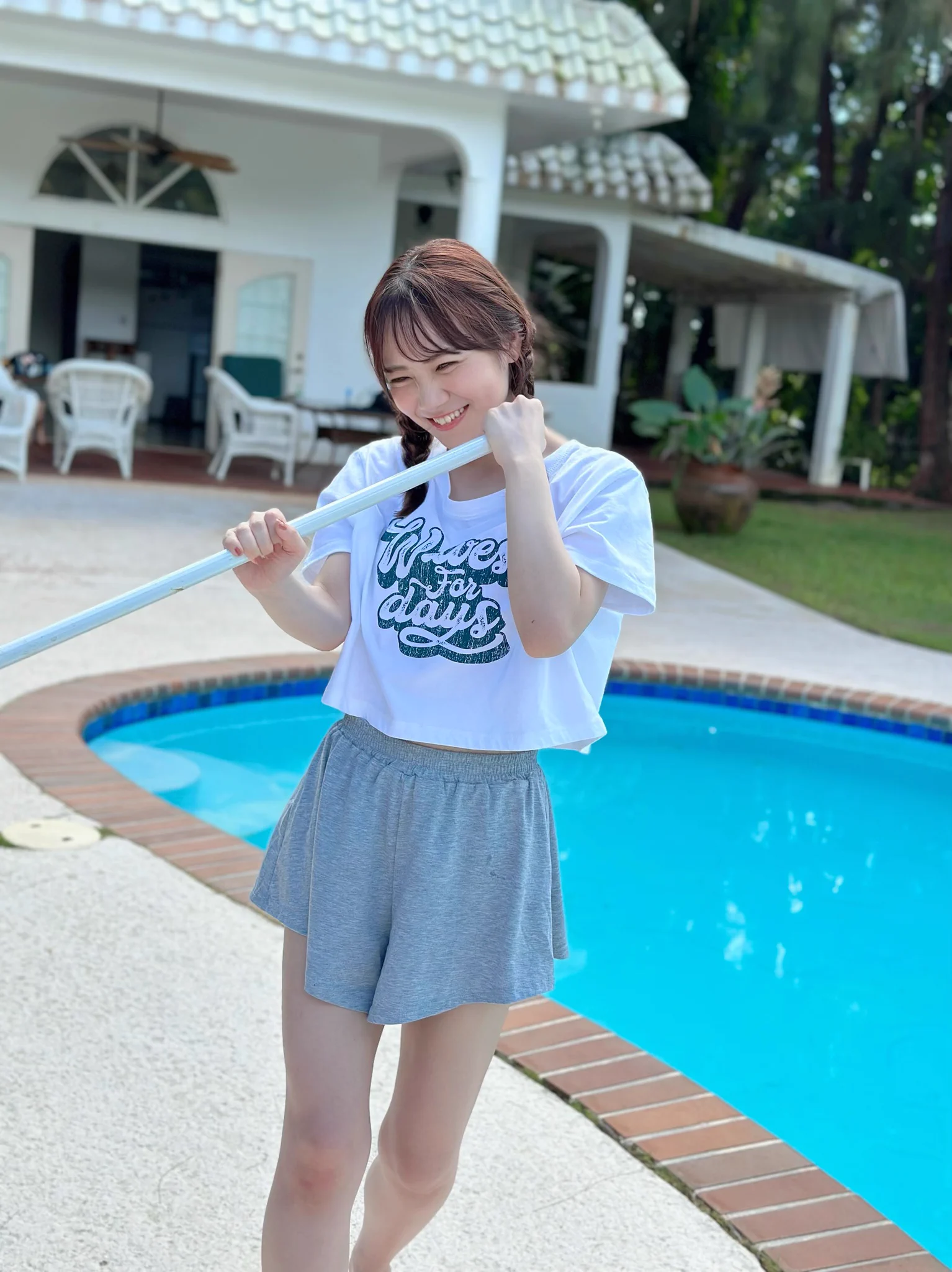 乃木坂46 田村真佑1st写真集『恋に落ちた瞬間』【公式】発売中