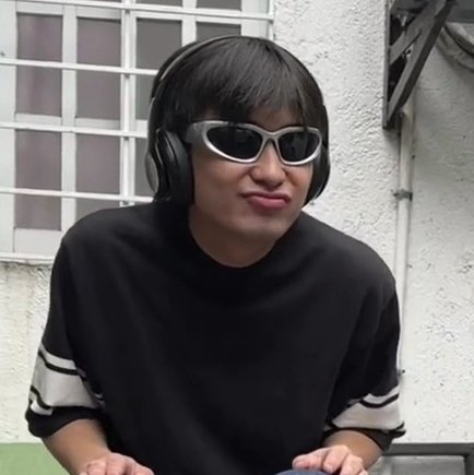 adieepot's tweet photo. pare bro https://t.co/koa9fUV5OJ