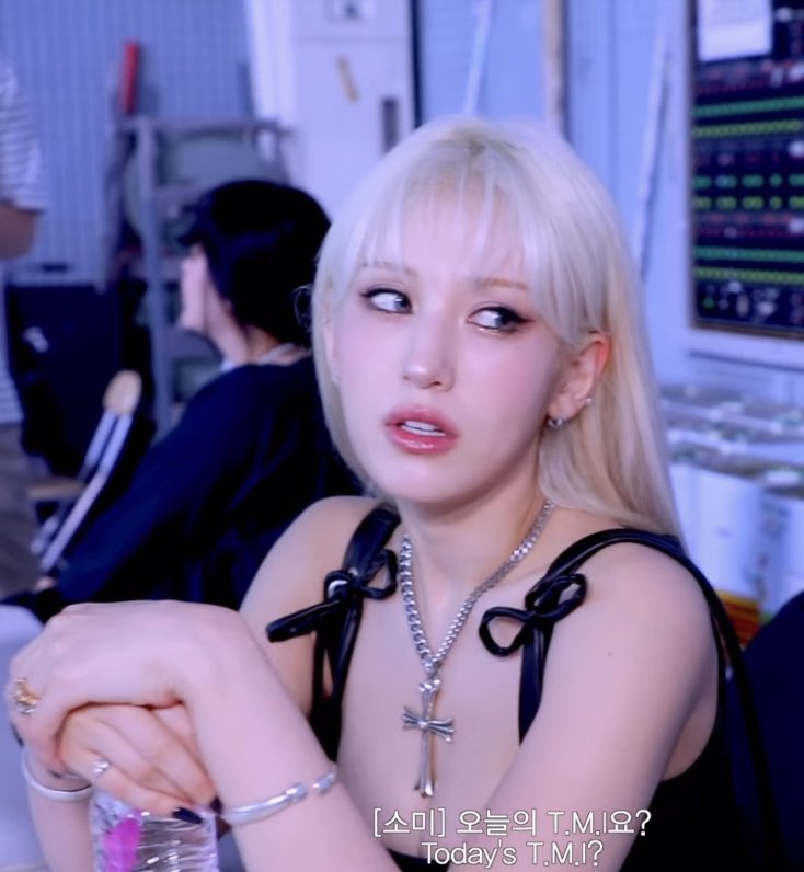 low quality somi tweet media