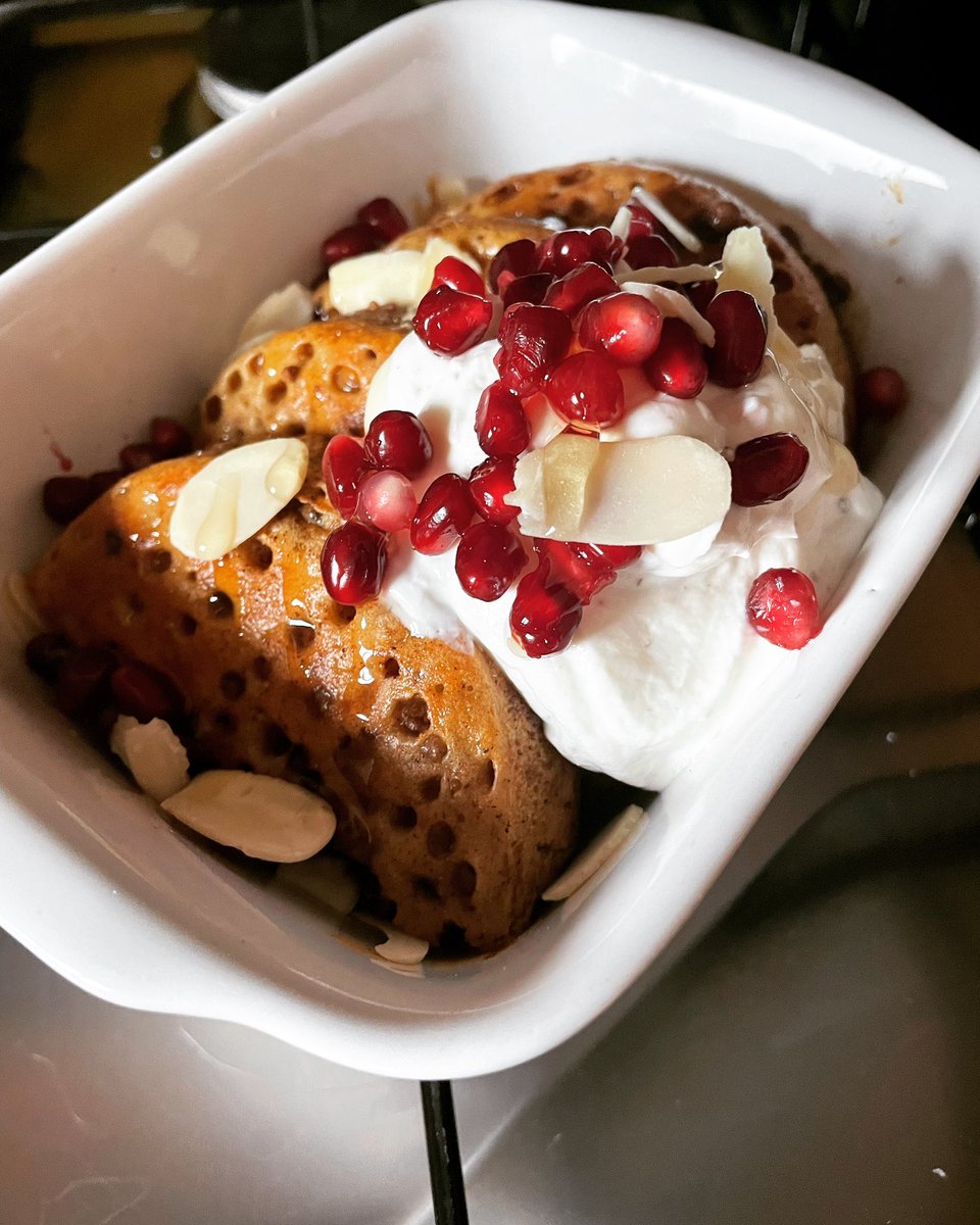 Who said getting your protein in was boring? 
These protein baked crumpets packed in 34gms of protein for my breakfast this morning. Filling &amp; super tasty! 
Recipe courtesy of Sarah’s healthy kitchen (on Instagram).