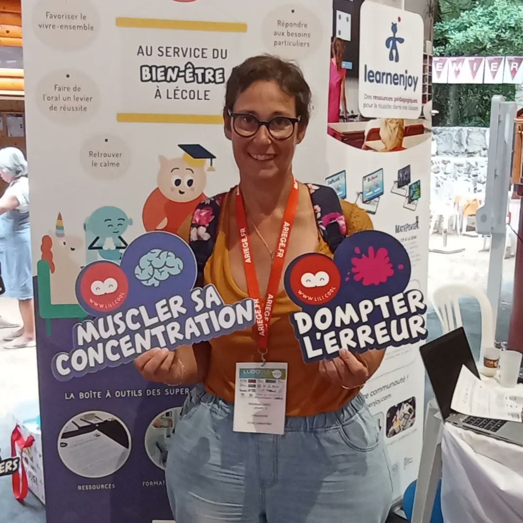 vdars1's tweet photo. #Ludovia20 
Un petit tour sur le stand de @Lili_cool_app 
Bien tentée par cette appli 🤩 https://t.co/xPMQcsT2Zq