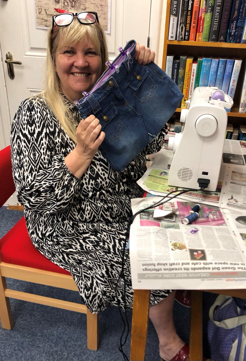 corkcolibrary's tweet photo. Dunmanway Arts Weekend 2023 took place last weekend & hereโs a tiny sample of the wonderful Upcycled Fashion that some fabulously talented teens created in #DunmanwayLibrary with artist Gwen McGuirk.
#DunmanwayArtsWeekend2023
#CreativeIreland
#DunmanwayChamberofCommerce https://t.co/rn9l47G9Xj
