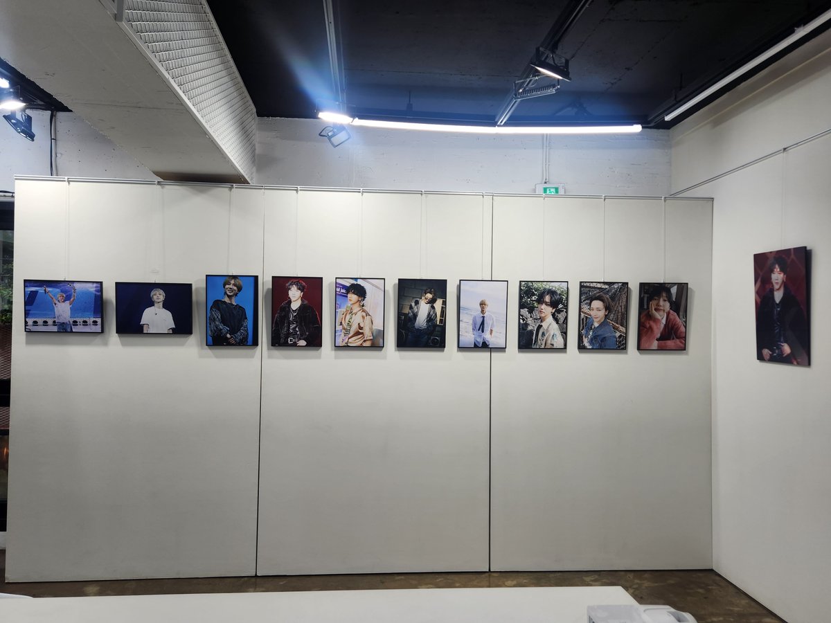 sj_kkk_'s tweet photo. 예송송 강훈오빠 생일축하해💙
예성오빠의 사진 하나하나 
정성가득.. 진짜 온전히 감상할수 있었다💙
 #8월의_축복_예송송_생일_축하해
#예성_생일이야_문열어봐
@Su_grina https://t.co/KqmGuOAcmN