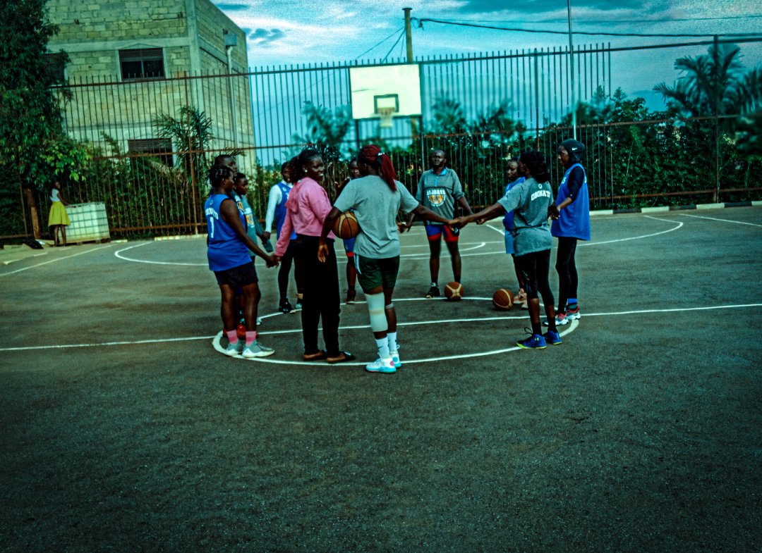 Jjaguars_Nation's tweet photo. 4/4

To which the children replied; "OBONATO". Is it possible for one to be happy if everyone else is sad? "OBONATO" in their language means, "I Exist Because We Exist."

Thank you 😊🤝🏿❤
#OBONATO 
#IExistBecauseWeExist https://t.co/K6D2jgzoFT
