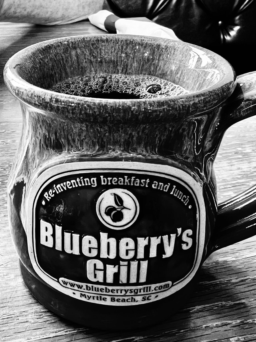 JohnLusher's tweet photo. @muz4now @danielduwa @terrinakamura @dekebridges @dkempdesigns @LK121 @pddwebdesign @DannyShookVideo @JGaryDewberry @divasdelite @MelissaOnline Always, #javabrother Stan! https://t.co/gvOZ2V2ciE
