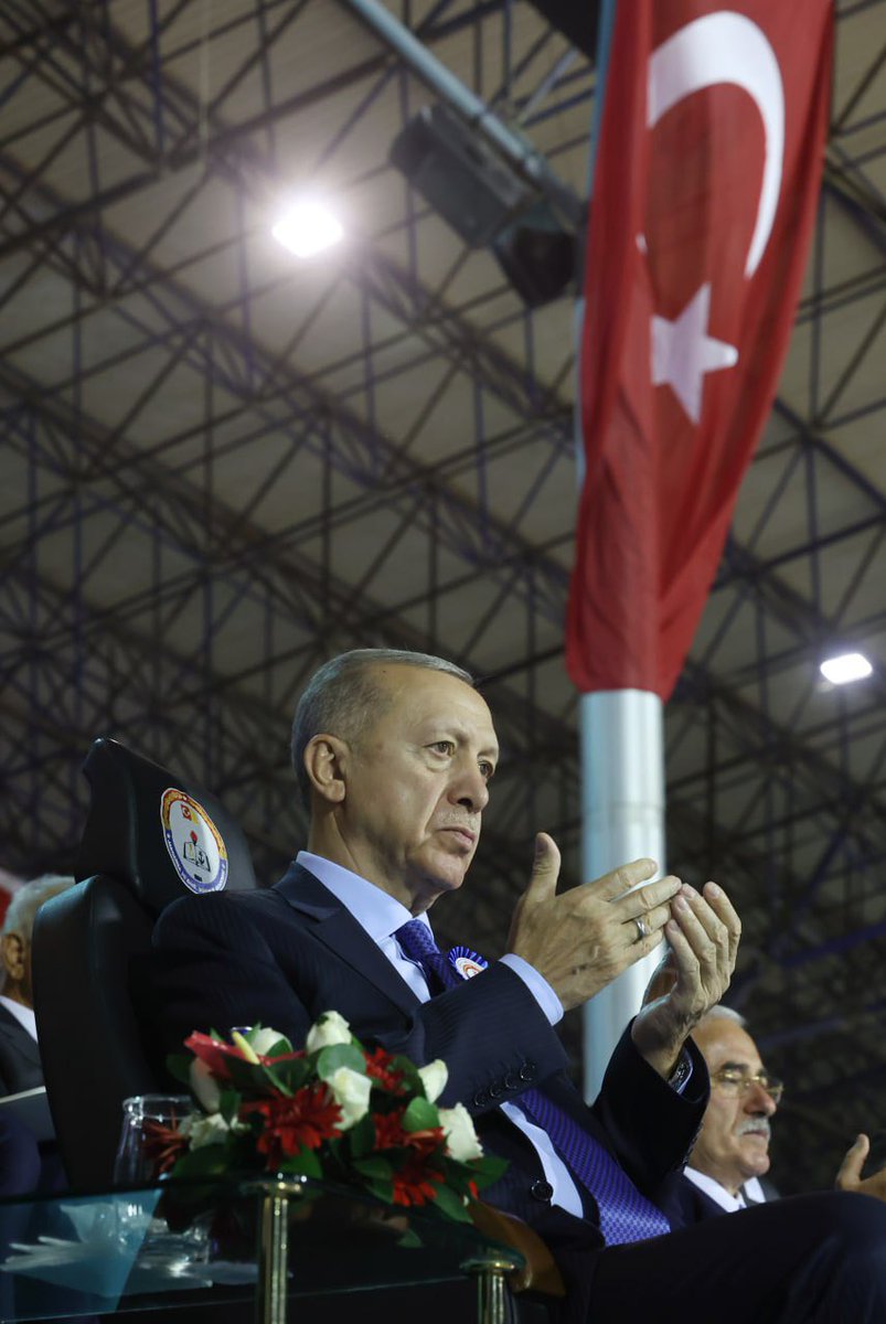 dailyislamist's tweet photo. 🔴 Diyanet İşleri Başkanı Ali Erbaş, Subay ve Astsubay Öğrencileri Mezuniyet Töreni'nde dua etti. https://t.co/iAX4Up2hPp