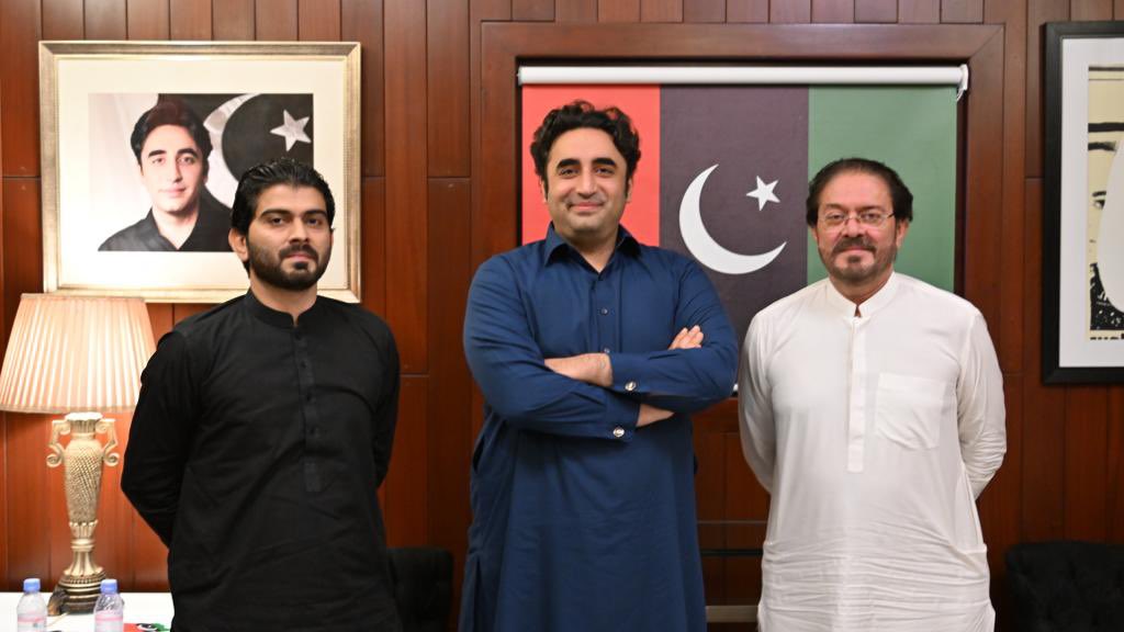MirSundraniH's tweet photo. Had a wonderful meeting with Chairman @BBhuttoZardari sb pertaining to affairs of Ghotki. https://t.co/9gbk5wB5Ag