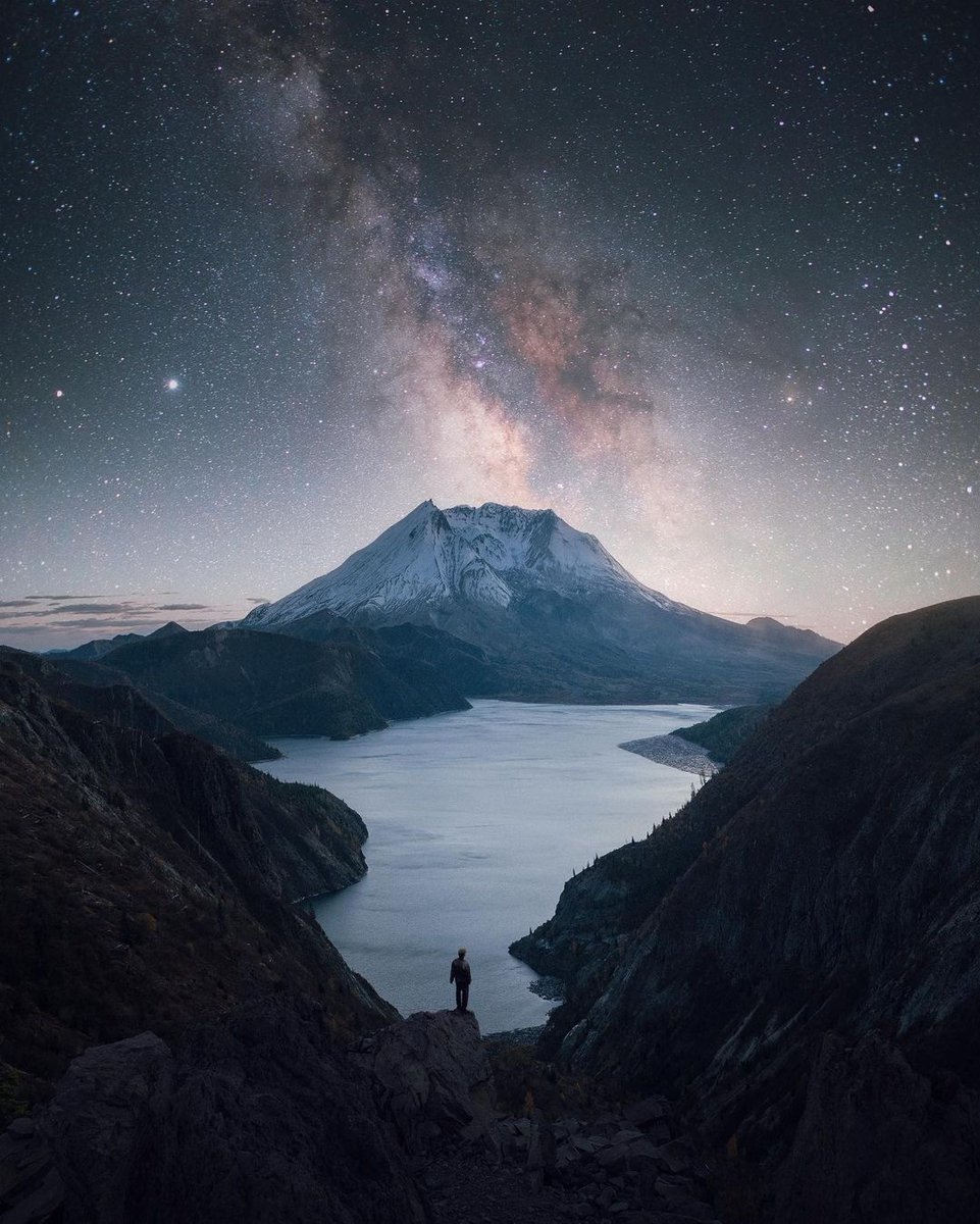 Discovering Mount Saint Helens in Skamania County, Washington, USA

📸: Instagram/michaelfoosh

#mountsainthelens #mtsthelens #washington #usa #unitedstates #unitedstatesofamerica #thediscoverer #traveling #travelling #traveler #traveltheworld  #traveladdict #travellife