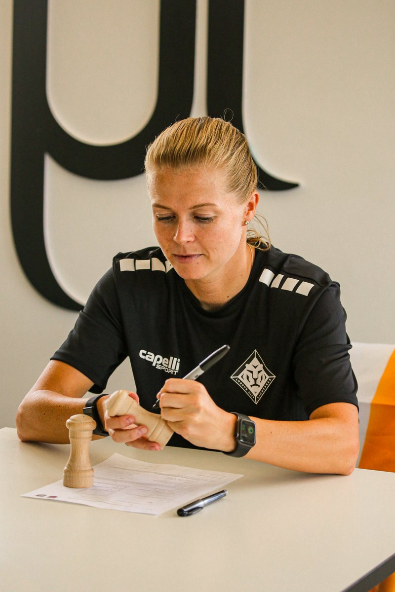 LC_Lionesses's tweet photo. We have a confession to make.

It's @RueshaLJ. 

It's always been RLJ.

📸 Wing Chong https://t.co/7Wp3eV4yPB