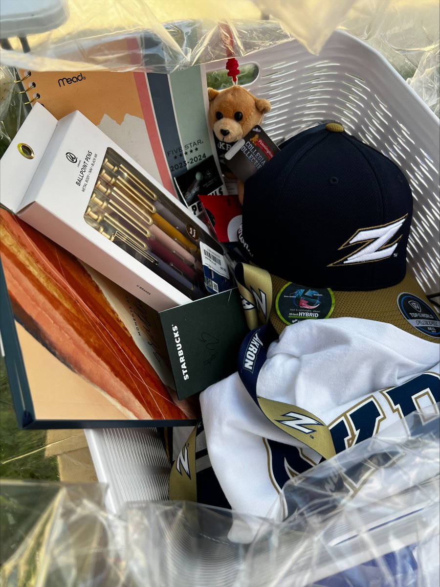 coun_cp's tweet photo. Today is the day! We are at the The @uakron's Commuter Carnival from 11am-1pm. We have incredible goodies to giveaway. Stop by and say, hi! Join us on the Simmons Hall front lawn for games, giveaways, prizes and more!
#akronzip #cpsummitcounty https://t.co/c6DiX0b9cT